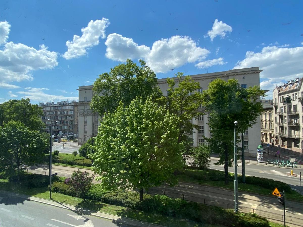 Apartament Czarny Z Jacuzzi Krakkó Kültér fotó